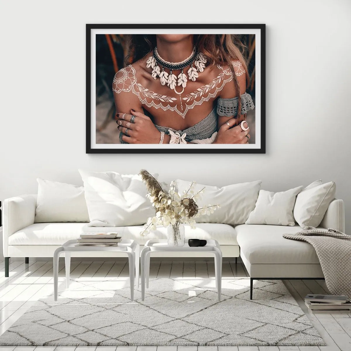 Poszter fehér keretben - Talizmánok, a nőiesség rituáléi - 70x50 cm