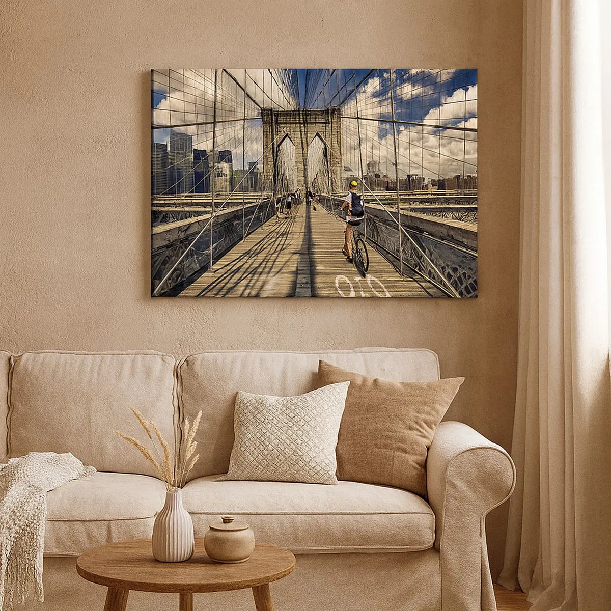Vászonkép - Brooklyn híd, kilátással a gyalogosokra és kerékpárosokra - 70x50cm - Egyenesen a város szívébe - Modern fali dekoráció nappalihoz és hálószobához ARTTOR