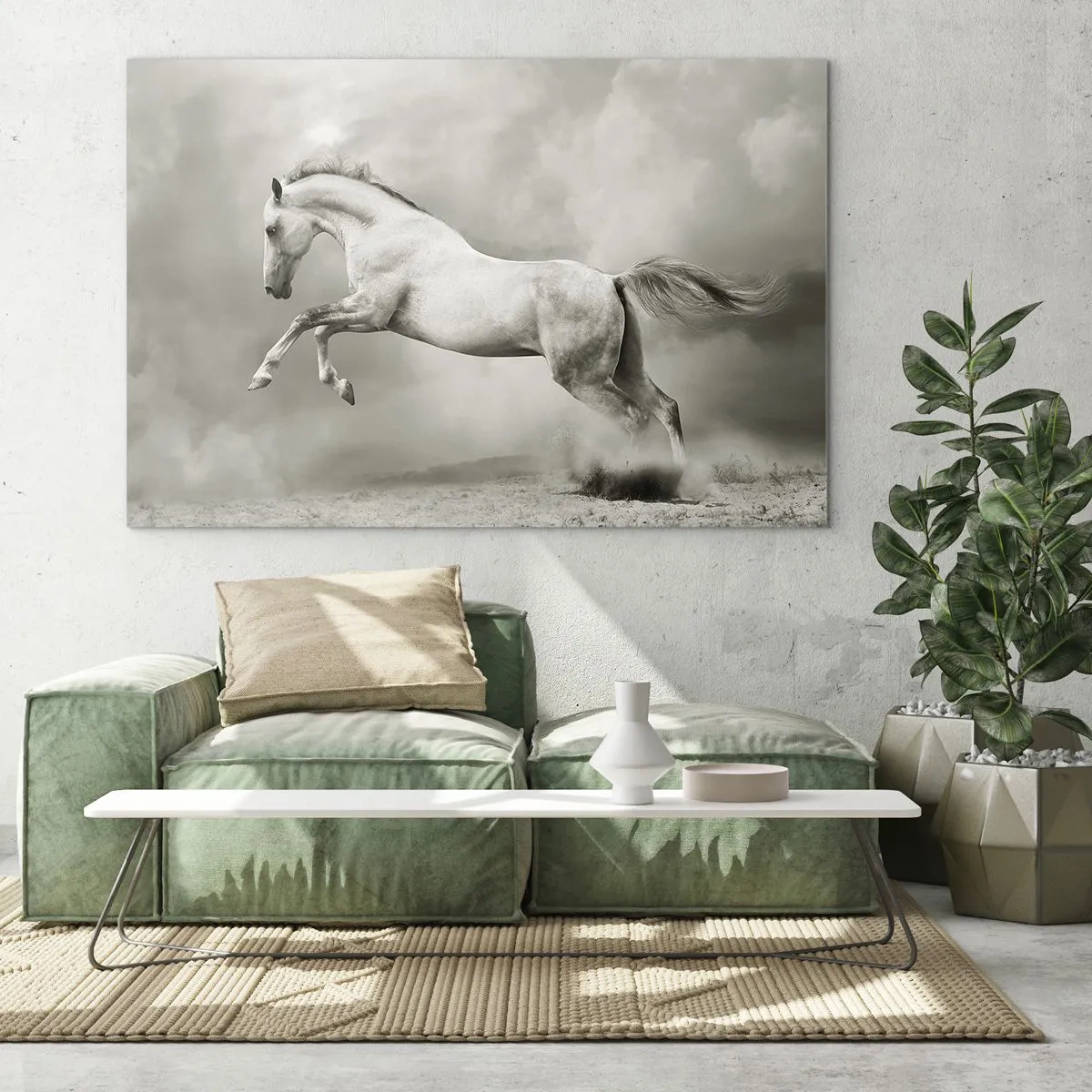Üveg kép - Egy fehér ló ugrik a felhők ellen - 70x50cm - Ébredés és alvás között - Modern fali dekoráció nappalihoz és hálószobához ARTTOR