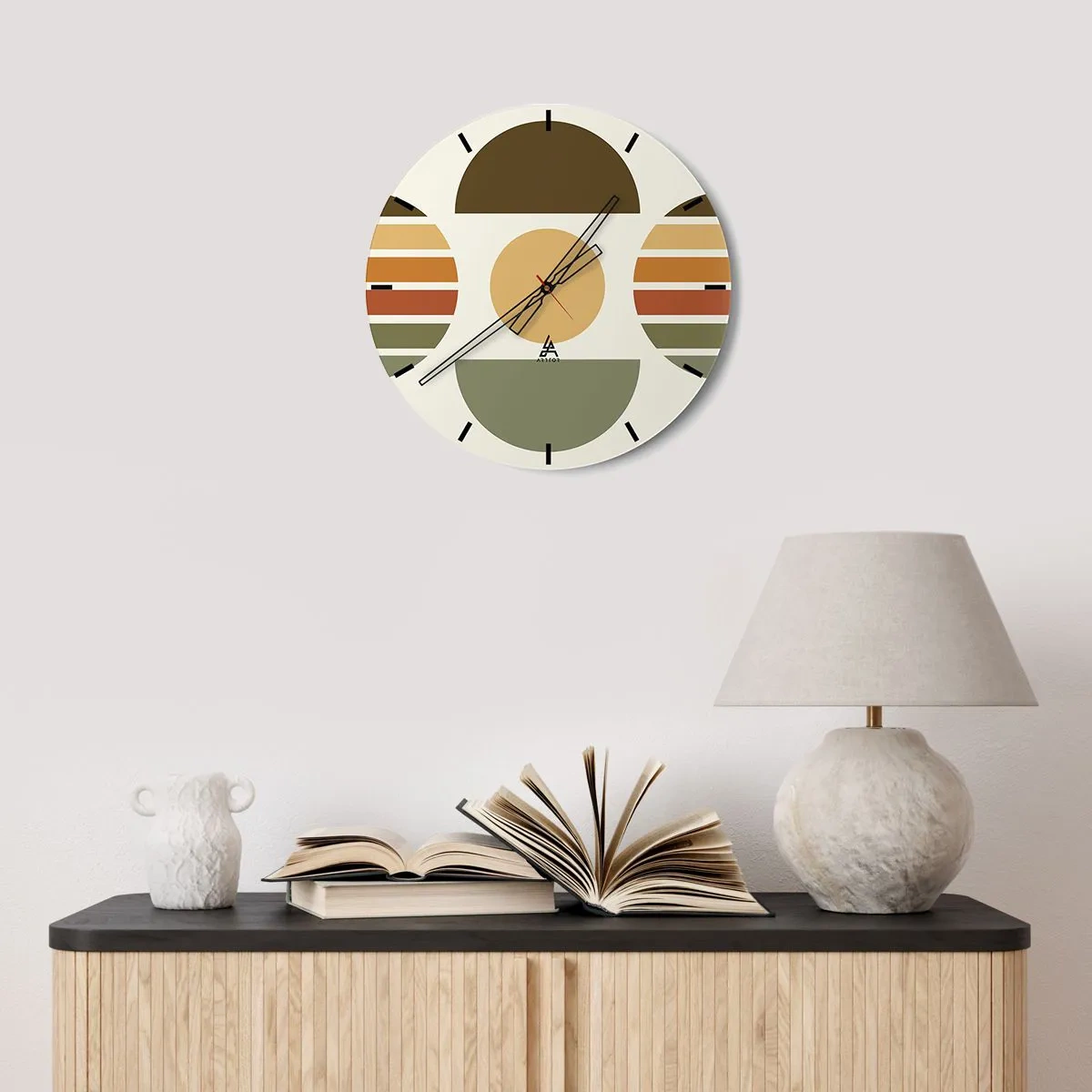 Falióra, Óra - Geometrikus félkörök és csíkok földszínű árnyalatokban világos háttéren - 30x30cm - A Föld színeiben - Modern fali dekoráció nappalihoz, konyhához és hálószobához ARTTOR