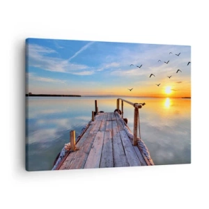 Vászonkép - Fából készült móló naplementekor egy nyugodt tavon - 70x50cm - Menj egyenesen a nap felé - Modern fali dekoráció nappalihoz és hálószobához ARTTOR