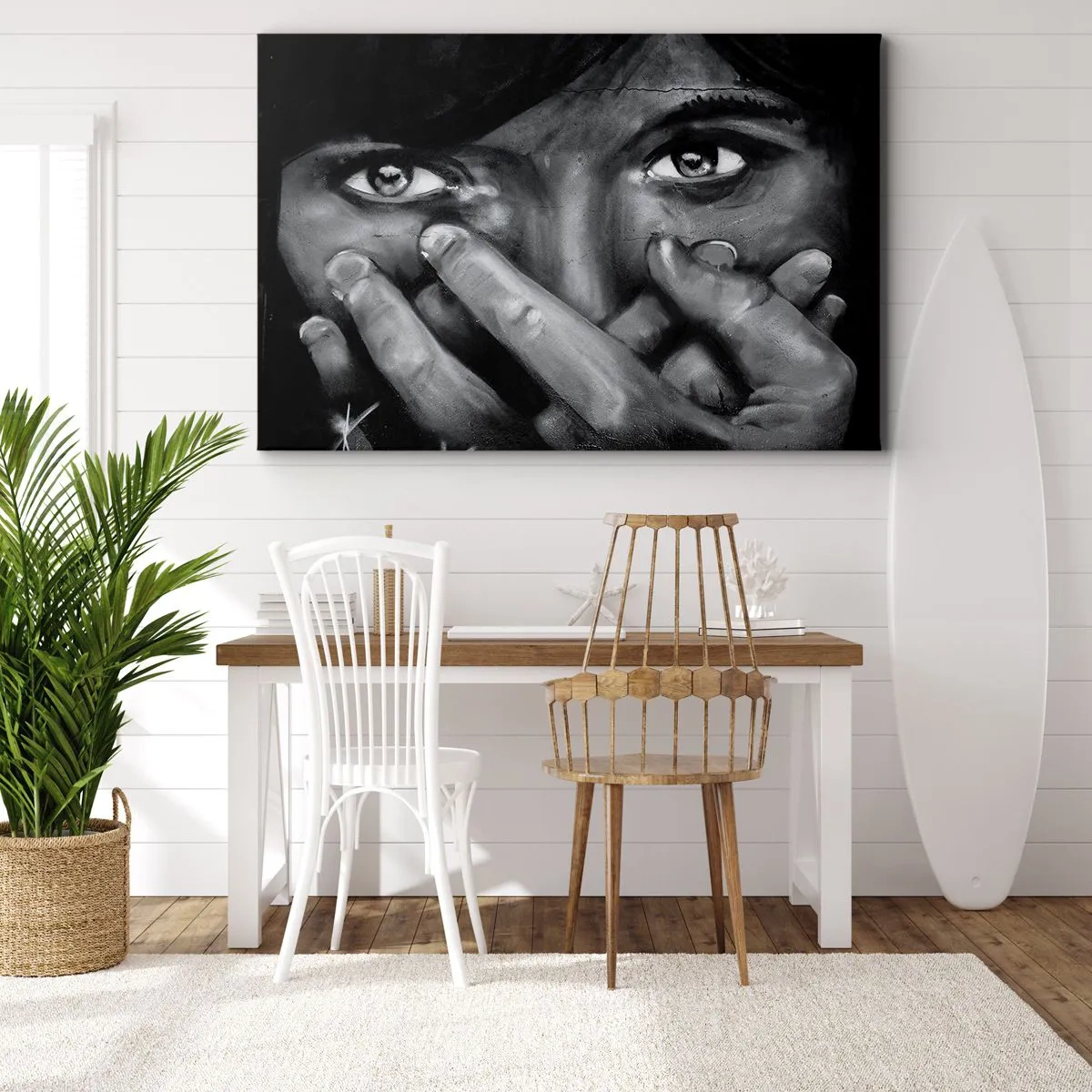 Vászonkép - Fekete-fehér portré egy nőről, aki a kezével takarja el az arcát. - 70x50cm - Nem mondom meg, ki festette - Modern fali dekoráció nappalihoz és hálószobához ARTTOR