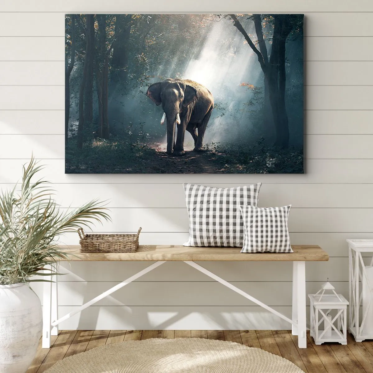 Vászonkép - Elefánt az erdő fényében - 70x50cm - Nyugodt séta - Modern fali dekoráció nappalihoz és hálószobához ARTTOR