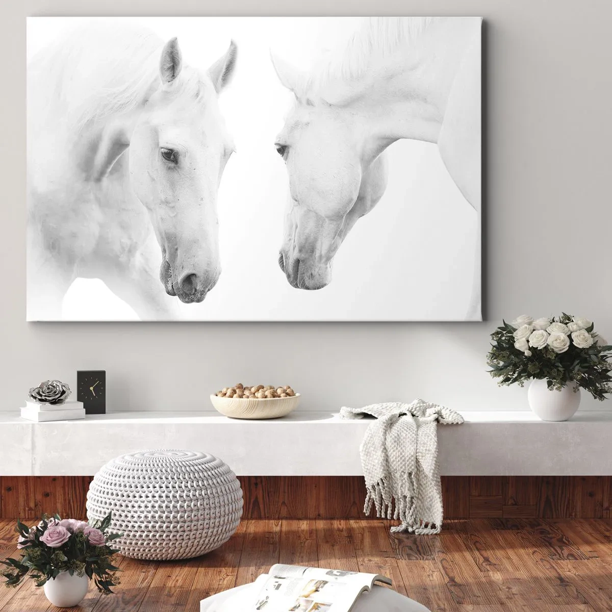 Vászonkép - Két fehér ló minimalista portréja - 70x50cm - Ez a barátság...? - Modern fali dekoráció nappalihoz és hálószobához ARTTOR