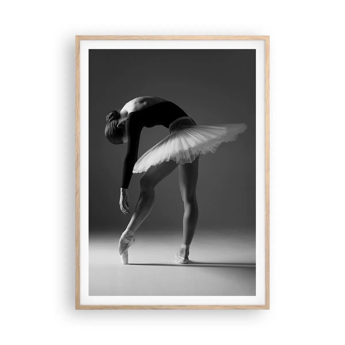 Poszter világos tölgy keretben - Bella balerina - 70x100 cm