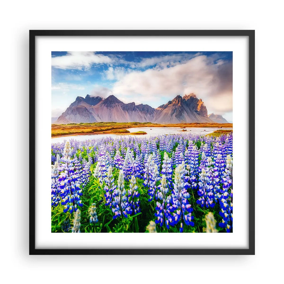 Poszter fehér keretben - Erő és szigorúság a szelídség mellett - 50x50 cm