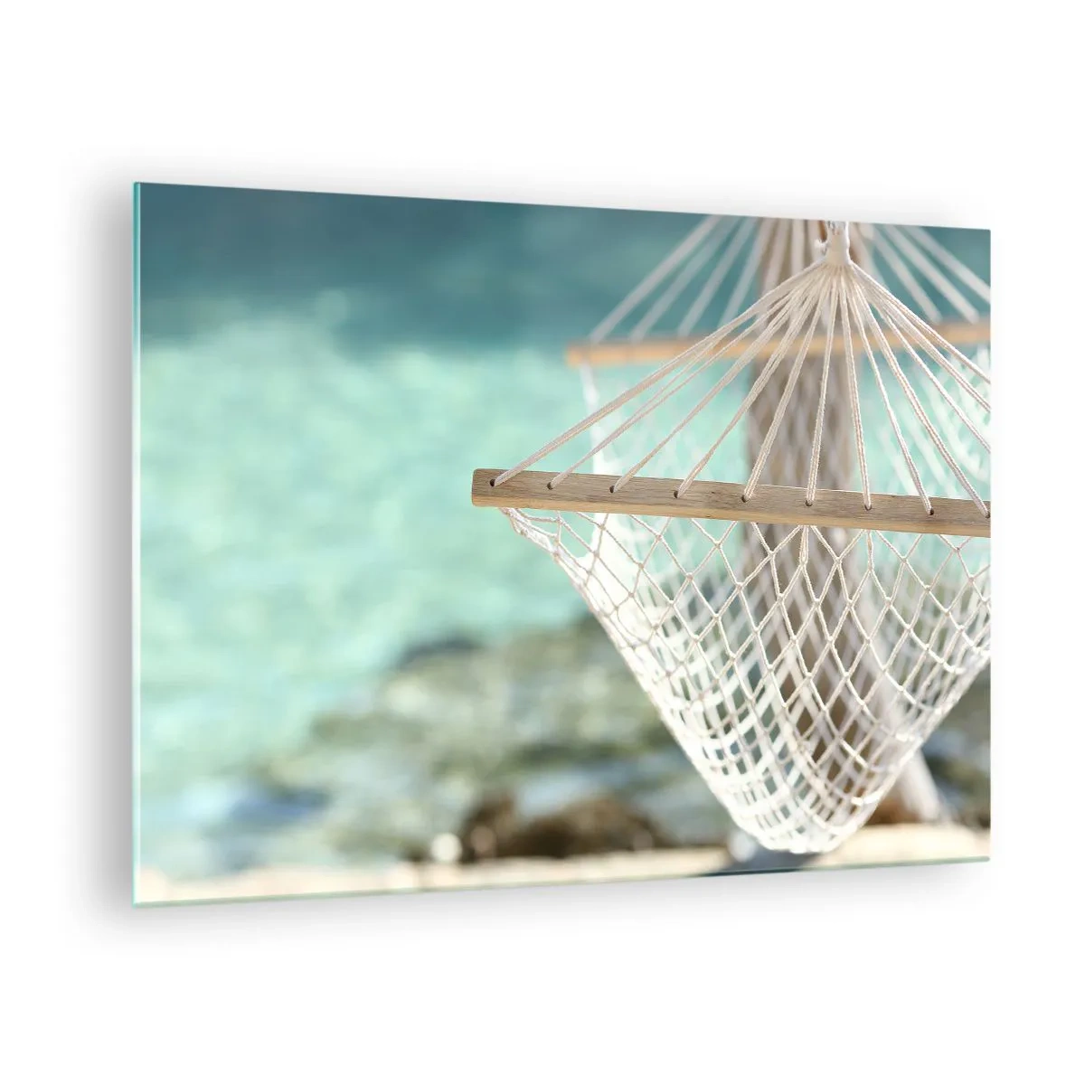 Üveg kép - Függőágy, kilátással a kristálytiszta türkizkék vízre - 70x50cm - Itt az ideje a pihenésnek - Modern fali dekoráció nappalihoz és hálószobához ARTTOR