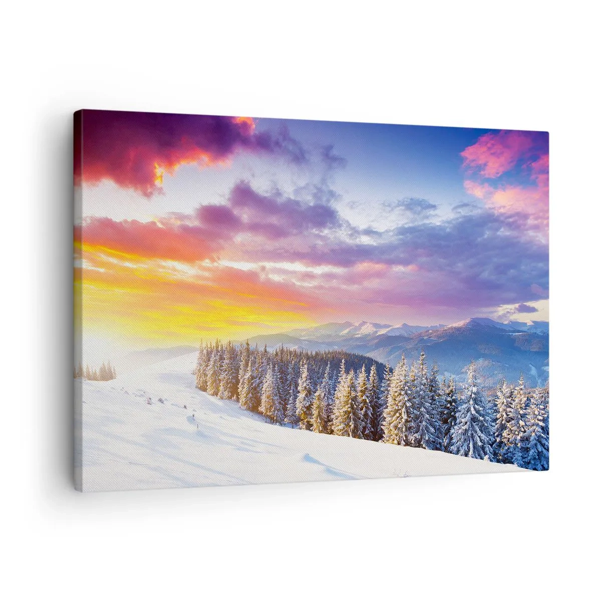 Vászonkép - Téli táj hegyekkel és erdővel naplementekor - 70x50cm - Fényes nappal - Modern fali dekoráció nappalihoz és hálószobához ARTTOR
