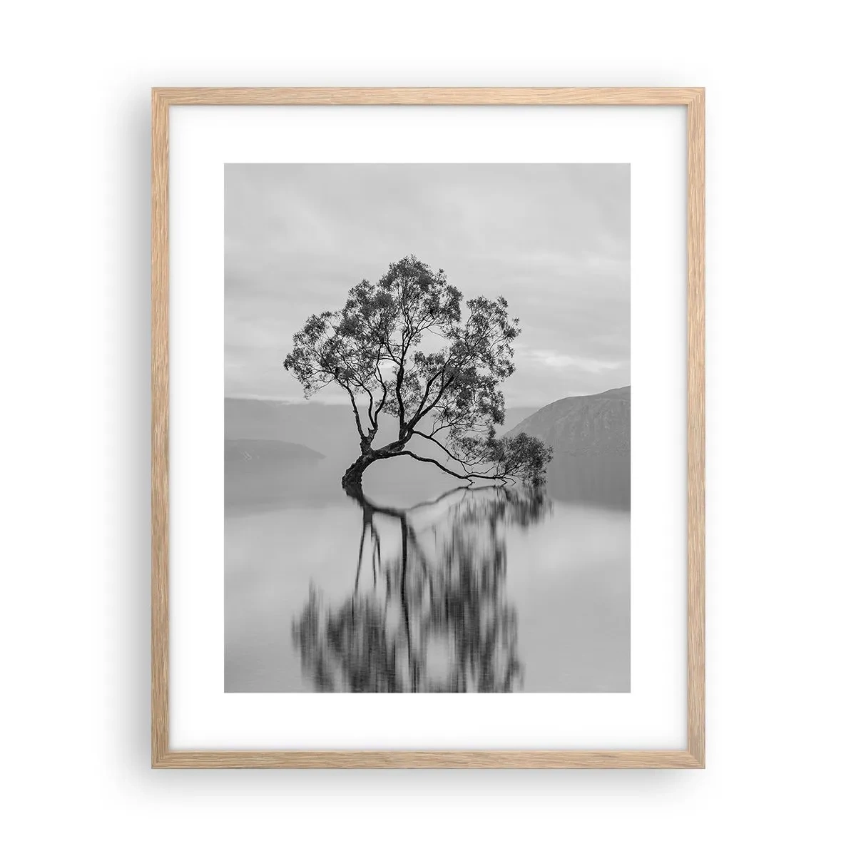 Poszter világos tölgy keretben - Van egy ilyen ország - 40x50 cm