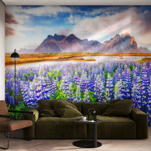 Fotótapéta Standard Eco - Erő és szigorúság a szelídség mellett - Tájkép, Hegyek, Virágok - 450x315 cm