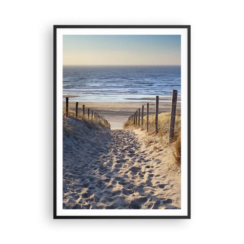 Poszter fehér keretben - A tenger hangja, a madarak éneke, egy vad tengerpart a fű között... - 70x100 cm