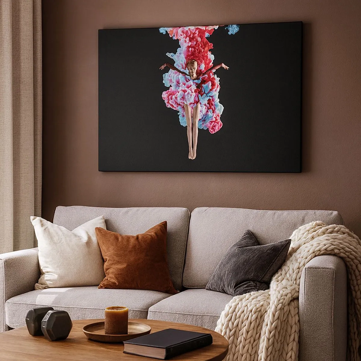 Vászonkép - Egy táncos, akit színes füst vesz körül fekete háttér előtt - 70x50cm - Teljes virágzásban - Modern fali dekoráció nappalihoz és hálószobához ARTTOR