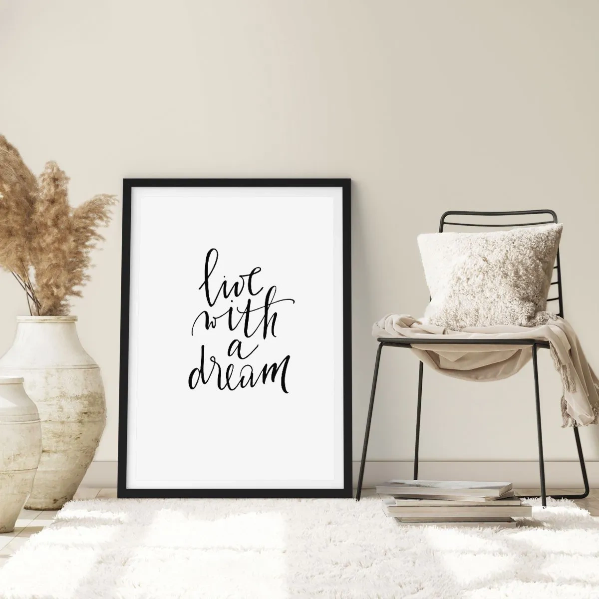 Poszter fehér keretben - Minimalista felirat "Élj egy álommal" fehér alapon - 50x70cm - Természetesen - Modern fali dekoráció nappalihoz és hálószobához ARTTOR