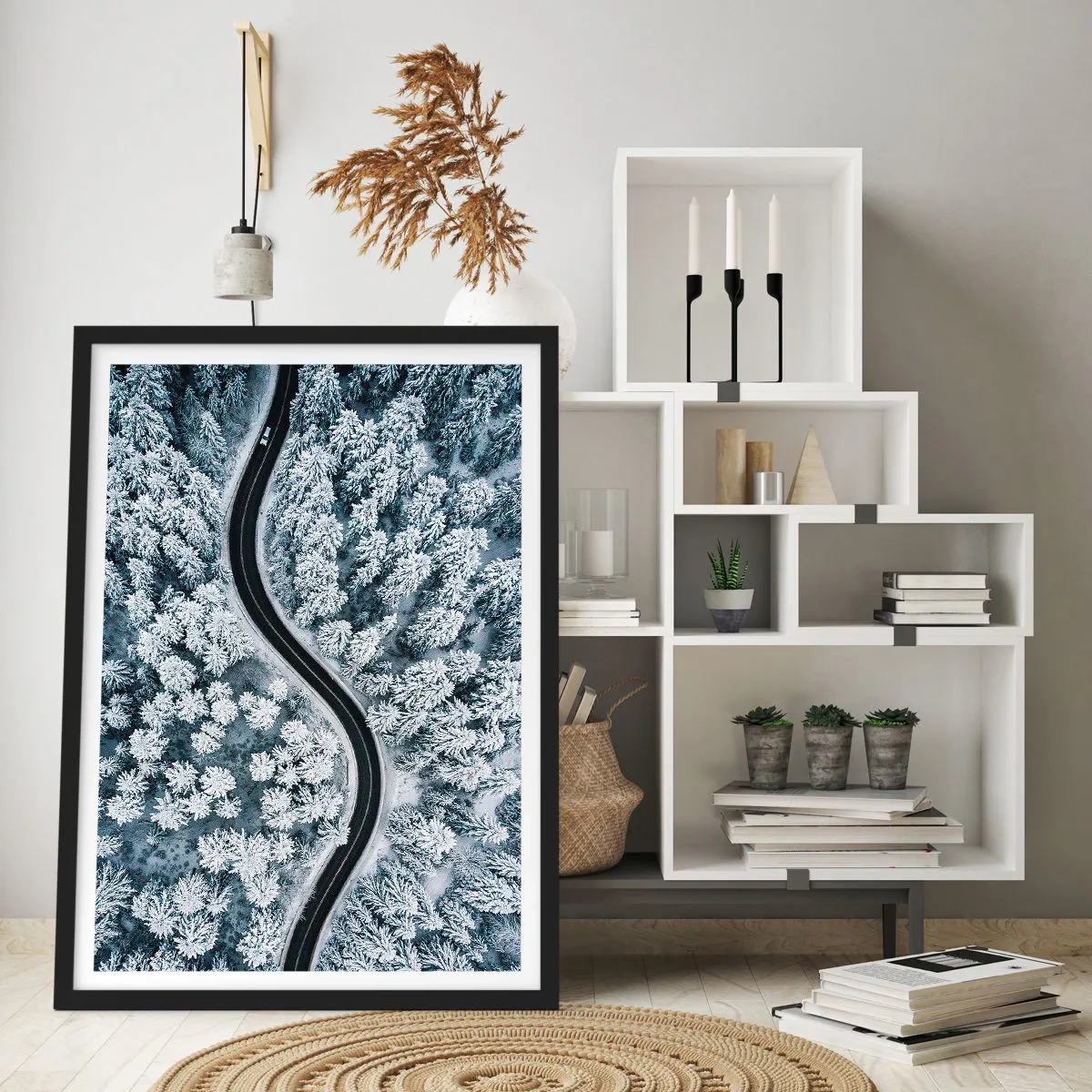 Poszter fehér keretben - A téli erdőn - 61x91 cm