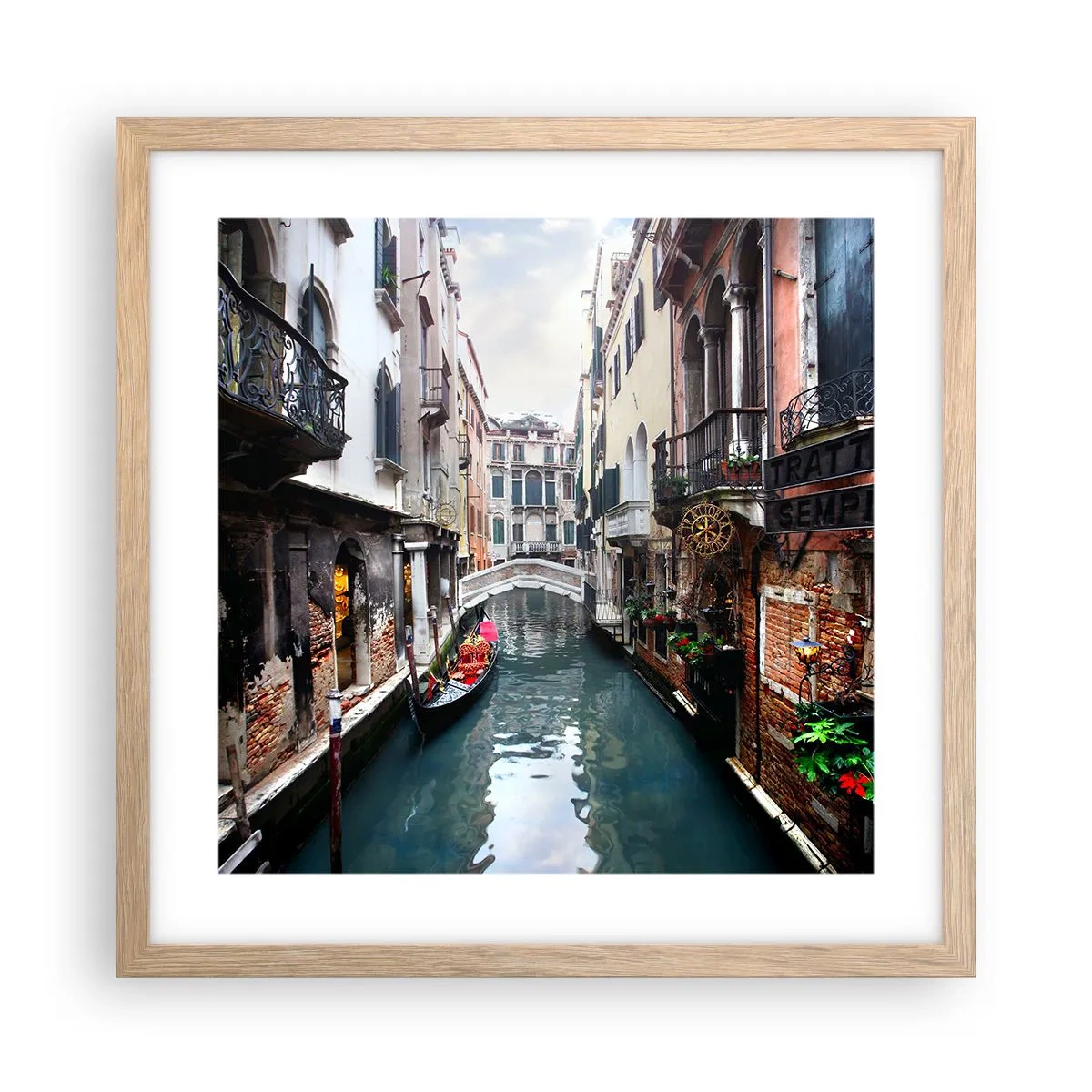 Poszter világos tölgy keretben - Velencei táj gondolával és híddal - 40x40 cm