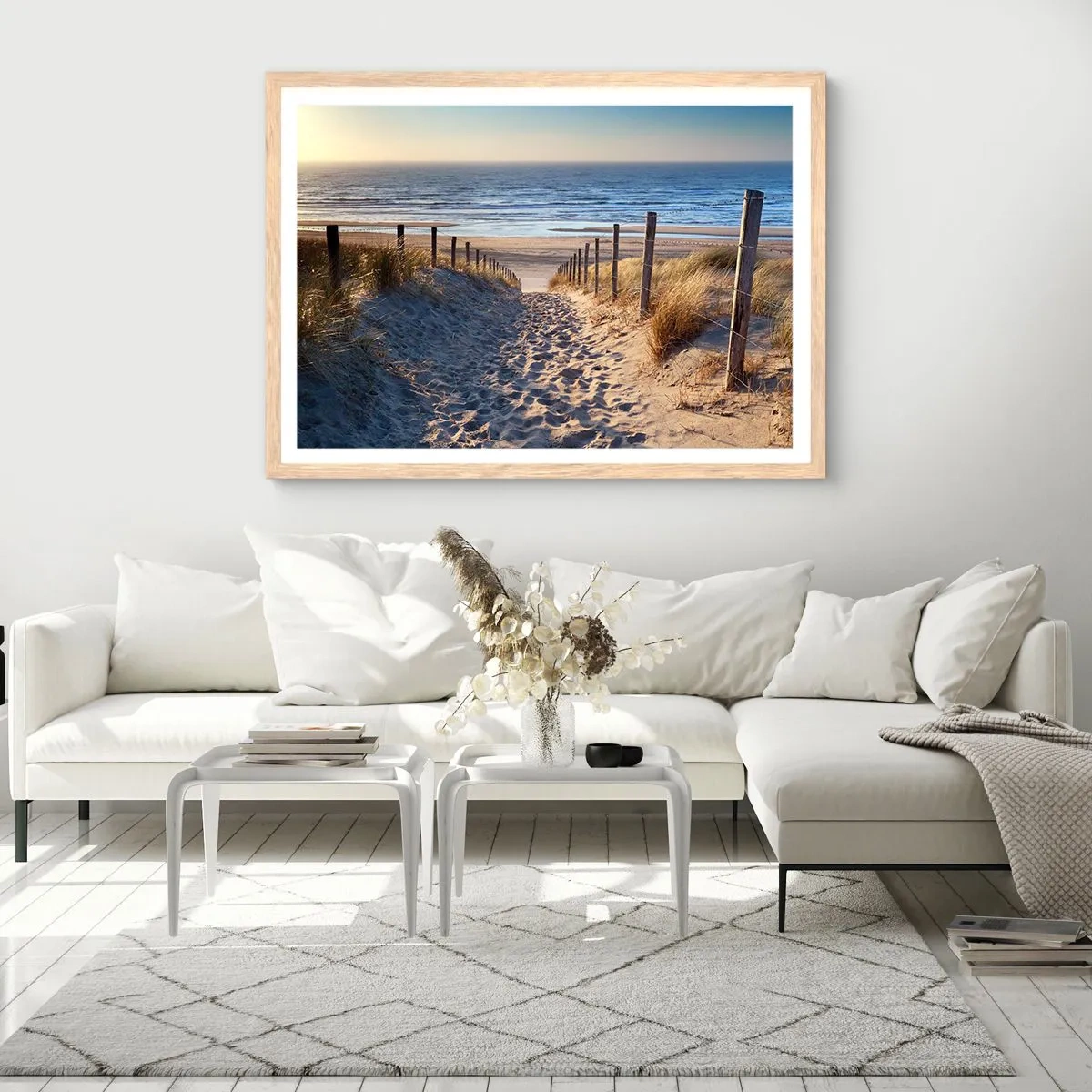 Poszter világos tölgy keretben - A tenger hangja, a madarak éneke, egy vad tengerpart a fű között... - 100x70 cm