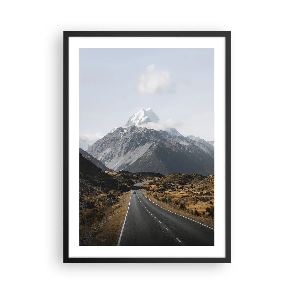 Poszter fehér keretben - Az út, amely a fenséges hegyekhez vezet - 50x70cm - Út a hegyek szívébe - Modern fali dekoráció nappalihoz és hálószobához ARTTOR