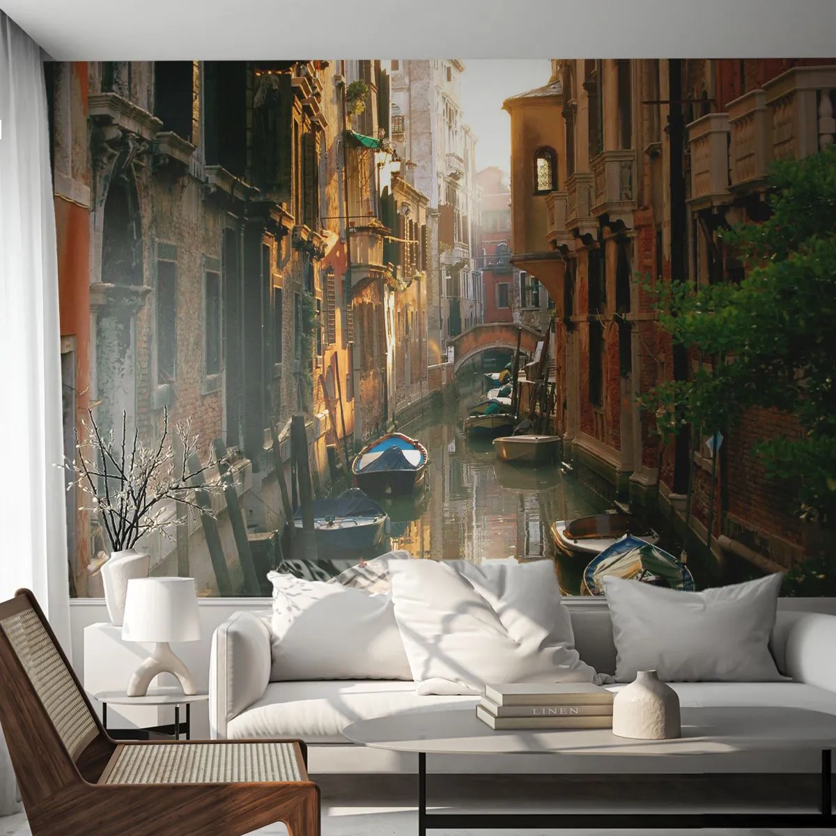 Fotótapéta Standard Eco - Egy velencei sikátorban - Tájkép, Építészet, Velence - 450x315 cm