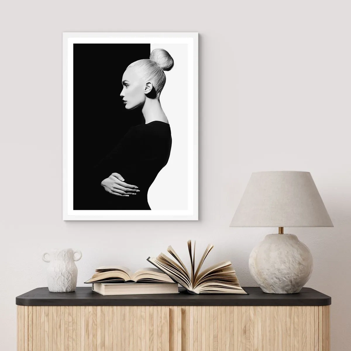 Poszter fekete keretben - Egyszerűen egy nő - 61x91 cm