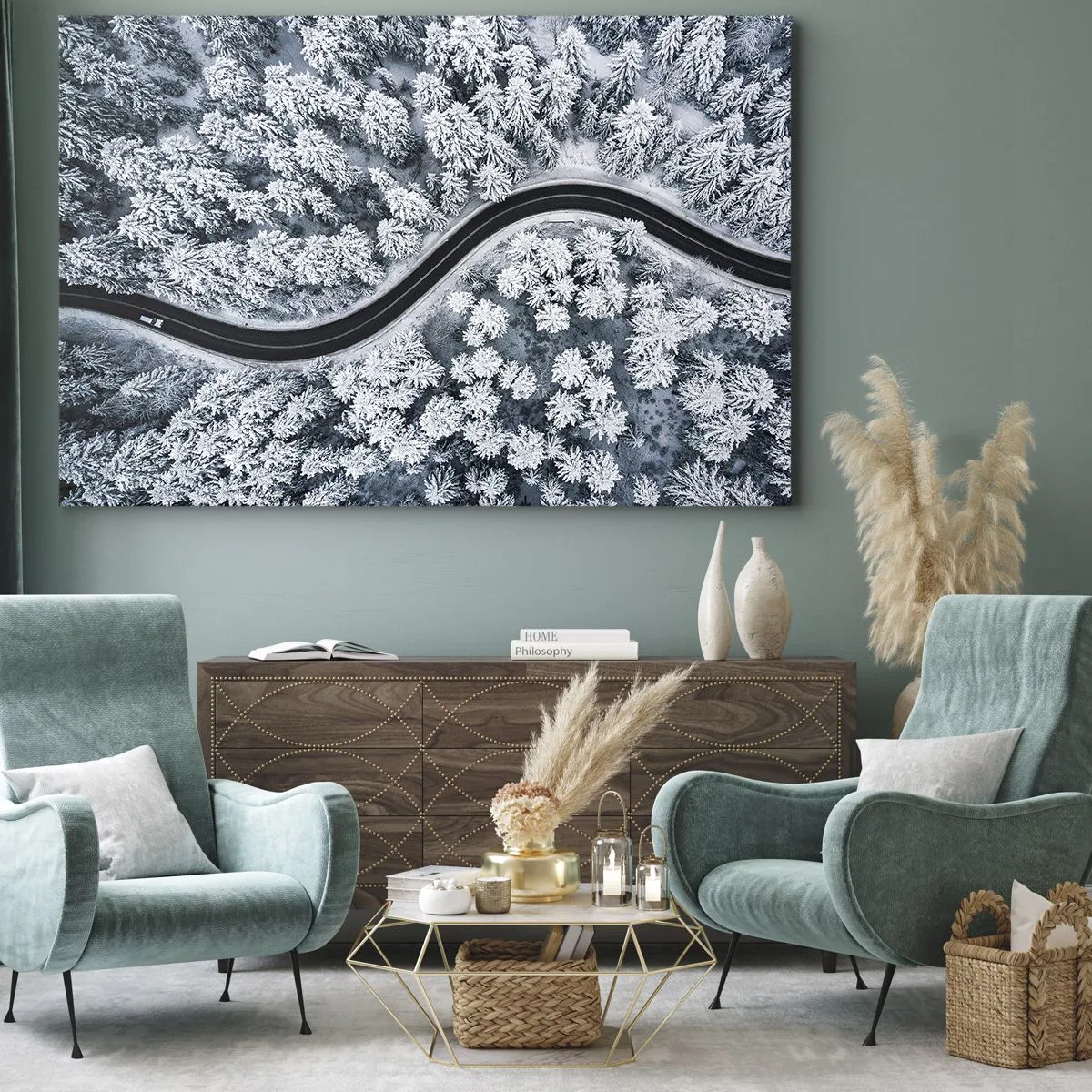 Vászonkép - Madártávlatból egy kanyargós út egy téli erdőben - 70x50cm - A téli erdőn - Modern fali dekoráció nappalihoz és hálószobához ARTTOR