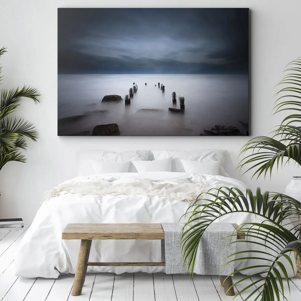 Vászonkép - A régi móló a nyugodt tenger hátterében - 70x50cm - Töprengő tó - Modern fali dekoráció nappalihoz és hálószobához ARTTOR