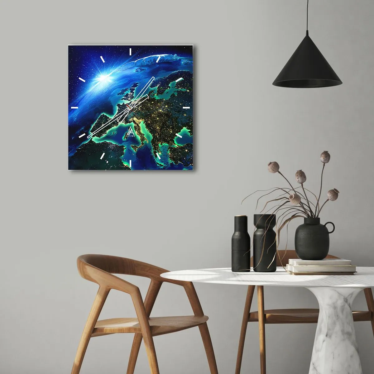 Falióra, Óra - Ragyogó Európa - 30x30 cm