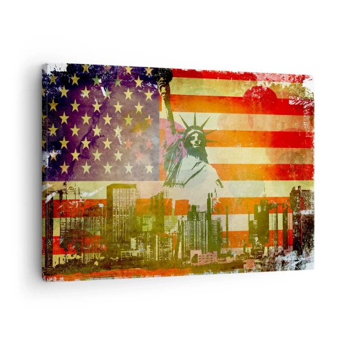 Vászonkép - A Szabadság-szobor az amerikai zászló és a város látképének hátterében - 70x50cm - Viva America! - Modern fali dekoráció nappalihoz és hálószobához ARTTOR