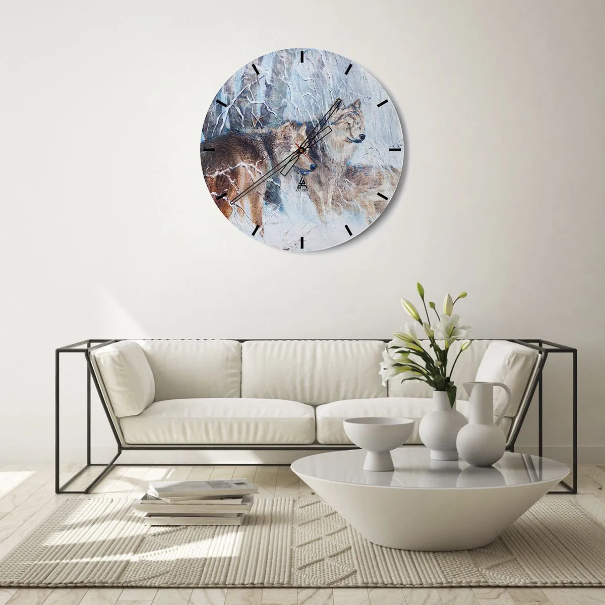 Falióra, Óra - Egy farkas téli tájban, havas fákkal körülvéve - 30x30cm - Figyelem! Közeledik… - Modern fali dekoráció nappalihoz, konyhához és hálószobához ARTTOR