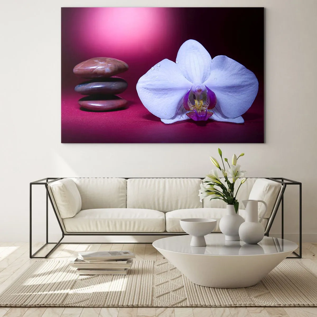 Üveg kép - Fehér orchidea és kövek lila fény hátterében - 70x50cm - A frissesség tanulmánya lilában - Modern fali dekoráció nappalihoz és hálószobához ARTTOR