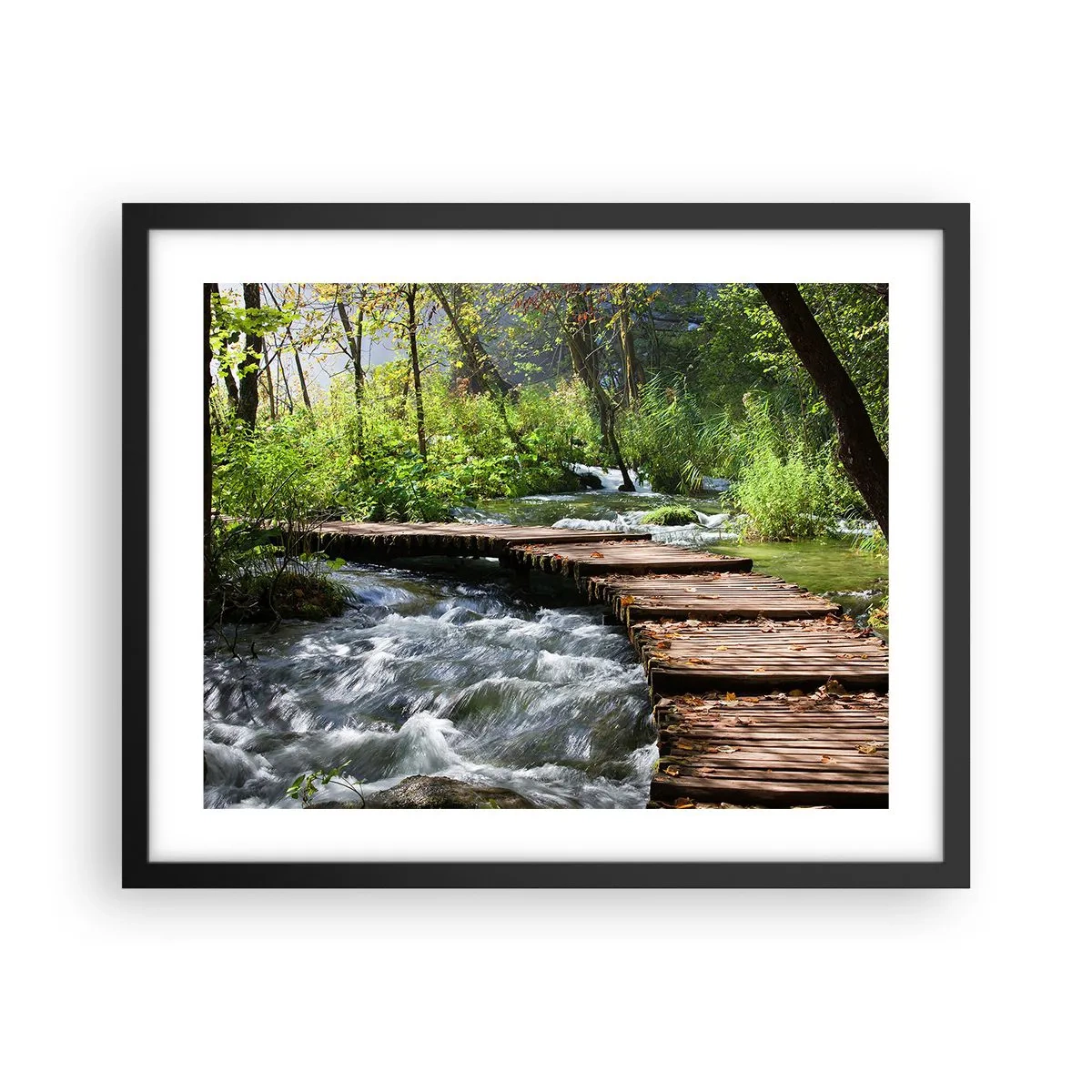 Poszter fehér keretben - A habzó zuhatag felett - 50x40 cm