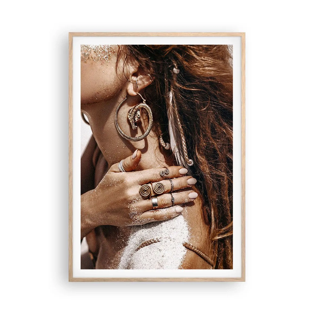 Poszter világos tölgy keretben - Az érintetlen tengerpart királynője - 70x100 cm