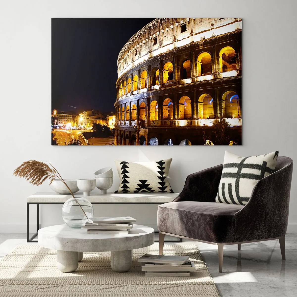 Üveg kép - A Colosseum éjszaka kivilágított boltívekkel - 70x50cm - Ideje elkezdeni a játékokat - Modern fali dekoráció nappalihoz és hálószobához ARTTOR