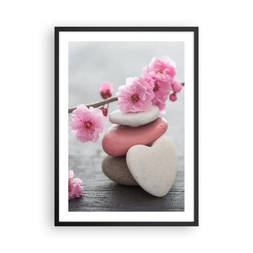 Poszter fehér keretben - Szív alakú kövek rózsaszín cseresznyevirágokkal - 50x70cm - Boldogság a cseresznyevirággal - Modern fali dekoráció nappalihoz és hálószobához ARTTOR