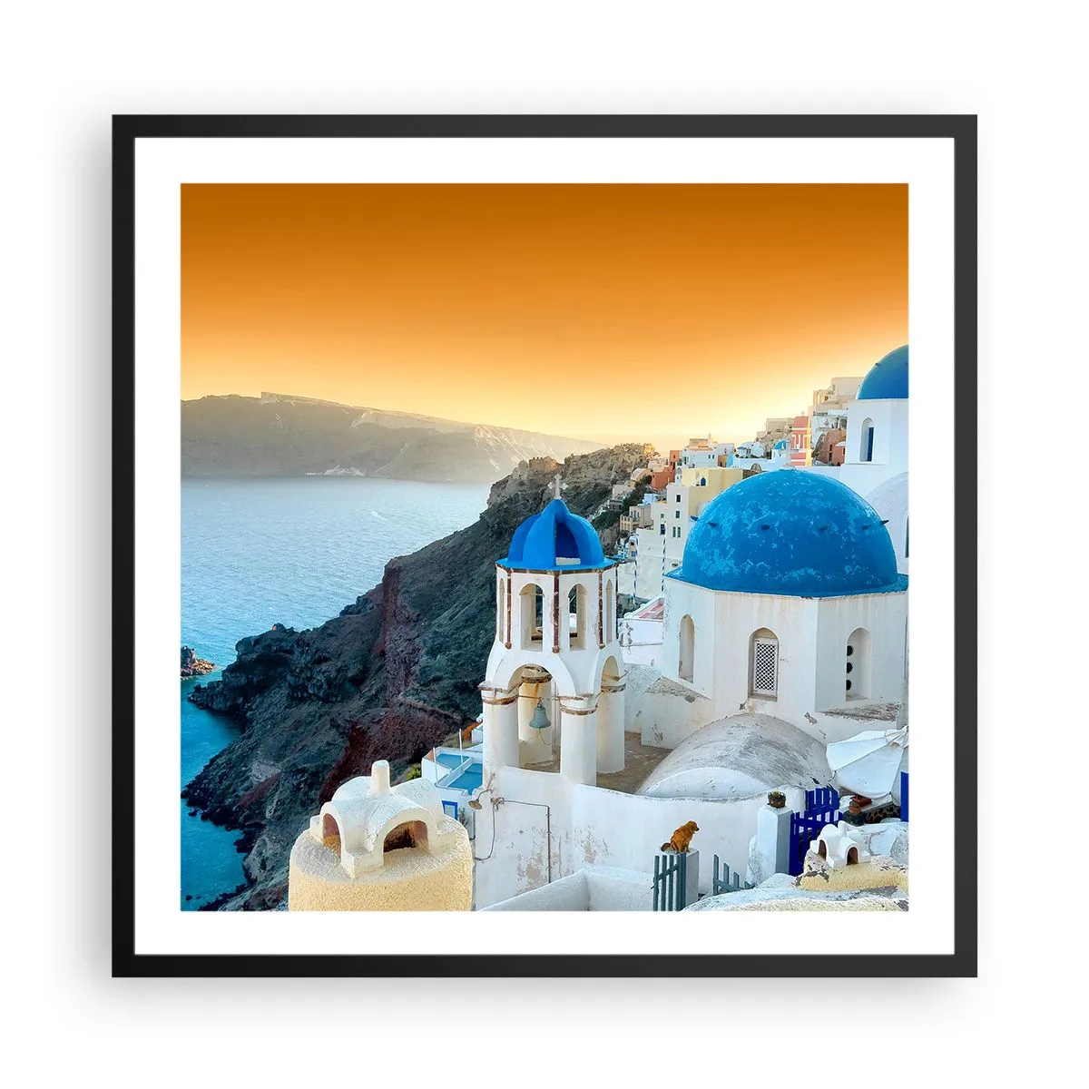 Poszter fehér keretben - Santorini – rásimulva a sziklákra - 60x60 cm
