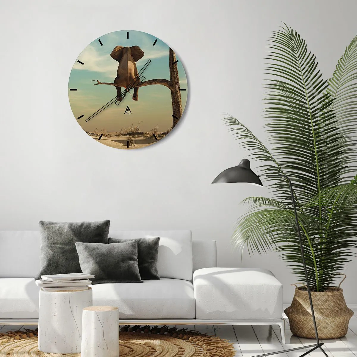 Falióra, Óra - Egy elefánt ül egy magányos fa ágán az ég ellen - 30x30cm - Egy új nézőpont - Modern fali dekoráció nappalihoz, konyhához és hálószobához ARTTOR