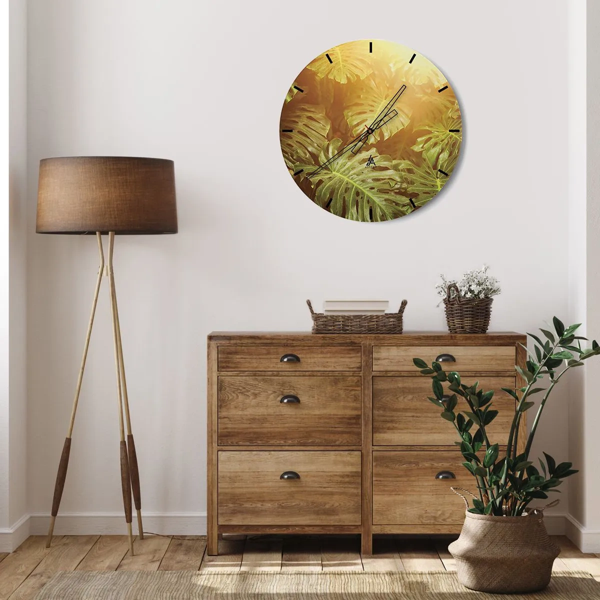 Falióra, Óra - Monstera levelek a lenyugvó nap fényében - 30x30cm - A zöldbe belépni... - Modern fali dekoráció nappalihoz, konyhához és hálószobához ARTTOR