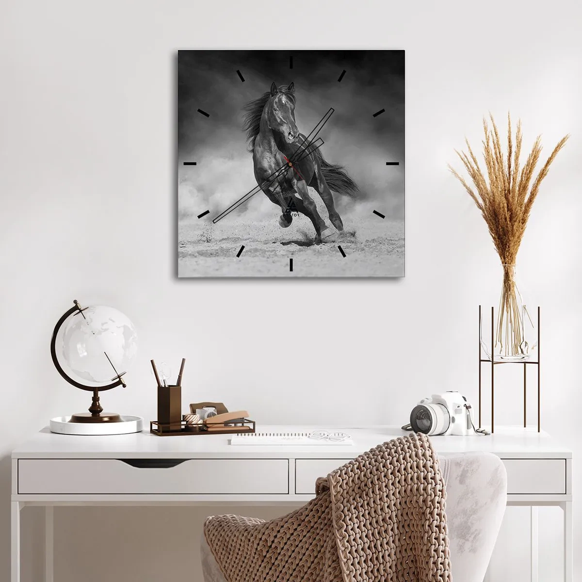 Falióra, Óra - Az emírhez méltó - 30x30 cm