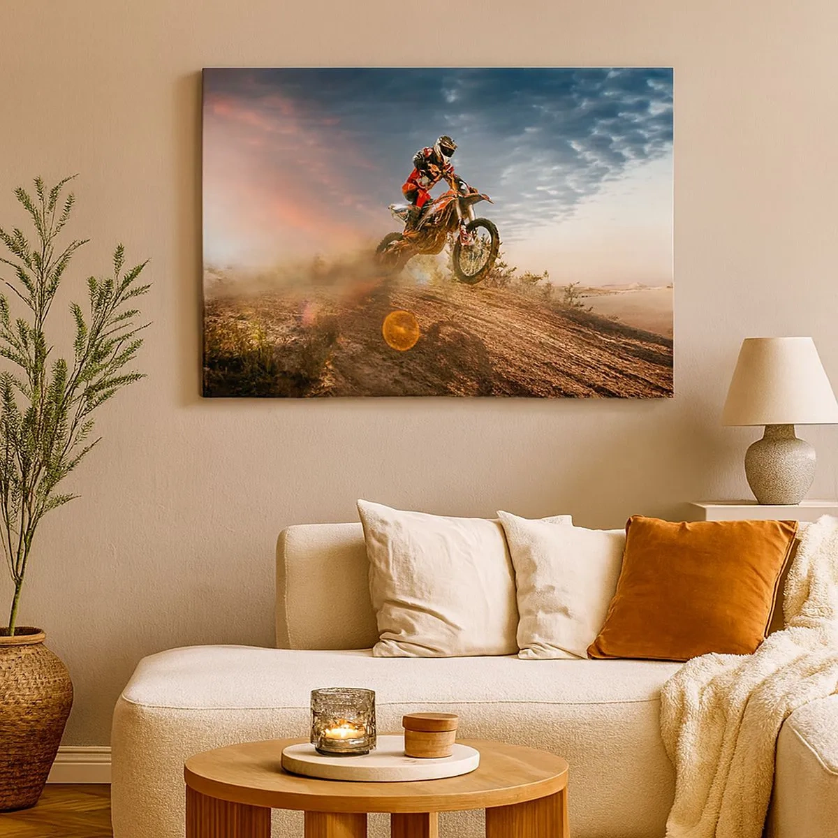 Vászonkép - Motoros a dűnék között naplementekor - 70x50cm - Győzelemért - Modern fali dekoráció nappalihoz és hálószobához ARTTOR