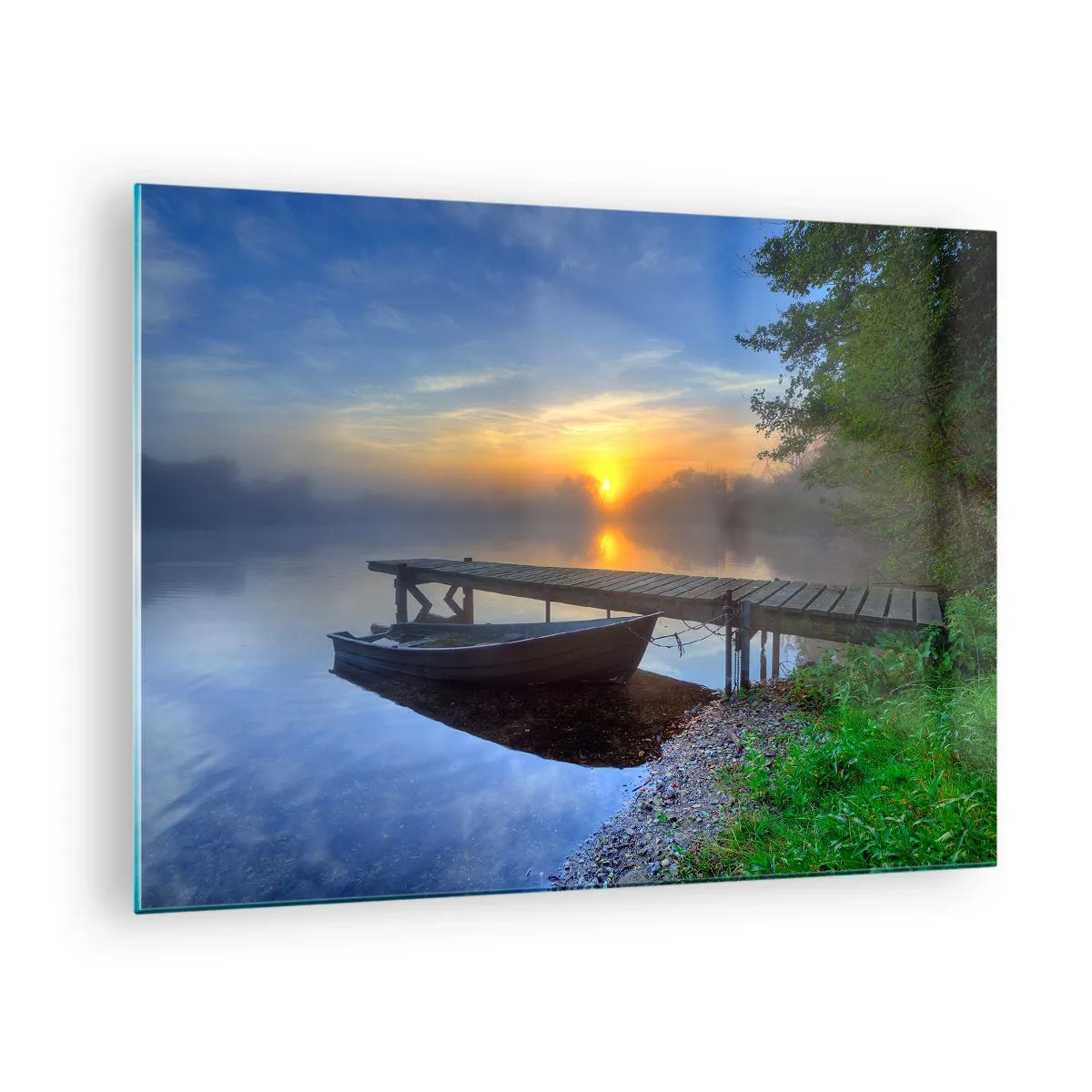 Üveg kép - Egy hajó a mólón napkeltekor a tavon - 70x50cm - Hogyan válik a hétköznapi varázslatossá - Modern fali dekoráció nappalihoz és hálószobához ARTTOR