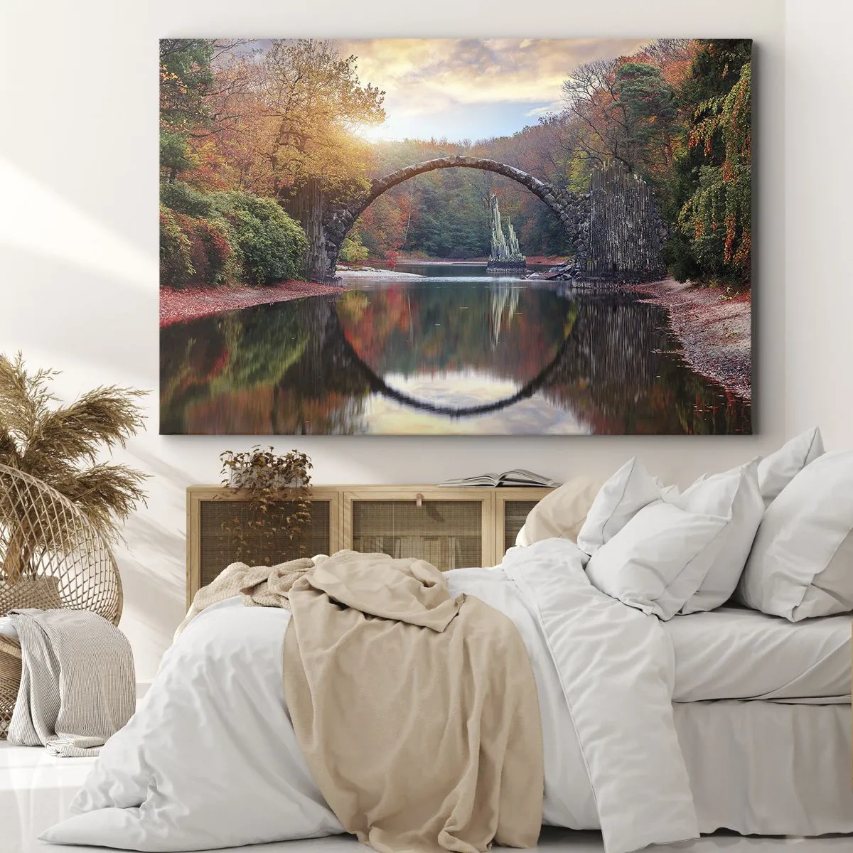 Vászonkép - Egy kőhíd őszi tájban, nyugodt víz felett - 70x50cm - A tükör másik oldalán - Modern fali dekoráció nappalihoz és hálószobához ARTTOR