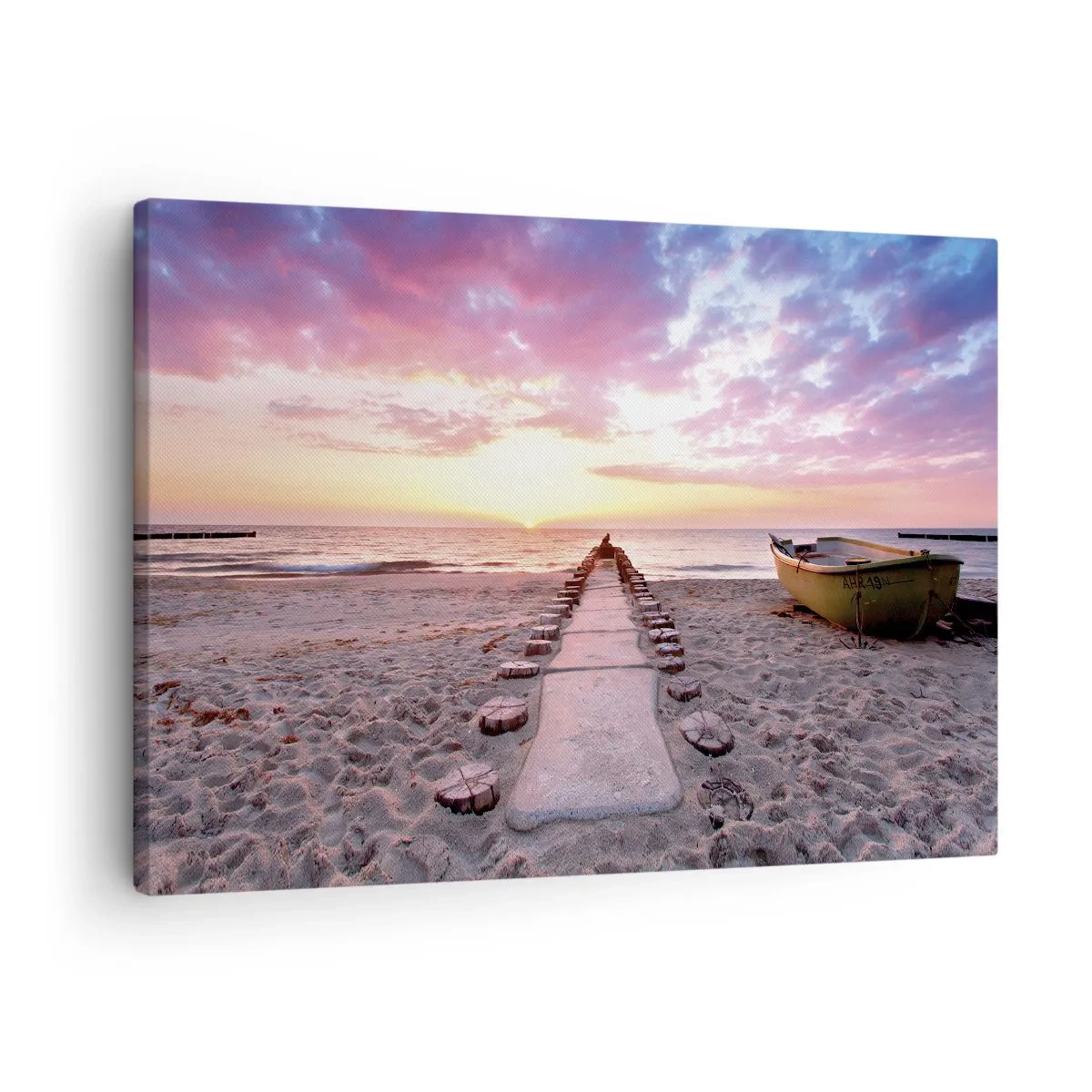 Vászonkép - Napfelkelte strand hajóval és mólóval - 70x50cm - Egy pillanatnyi mély élmény - Modern fali dekoráció nappalihoz és hálószobához ARTTOR