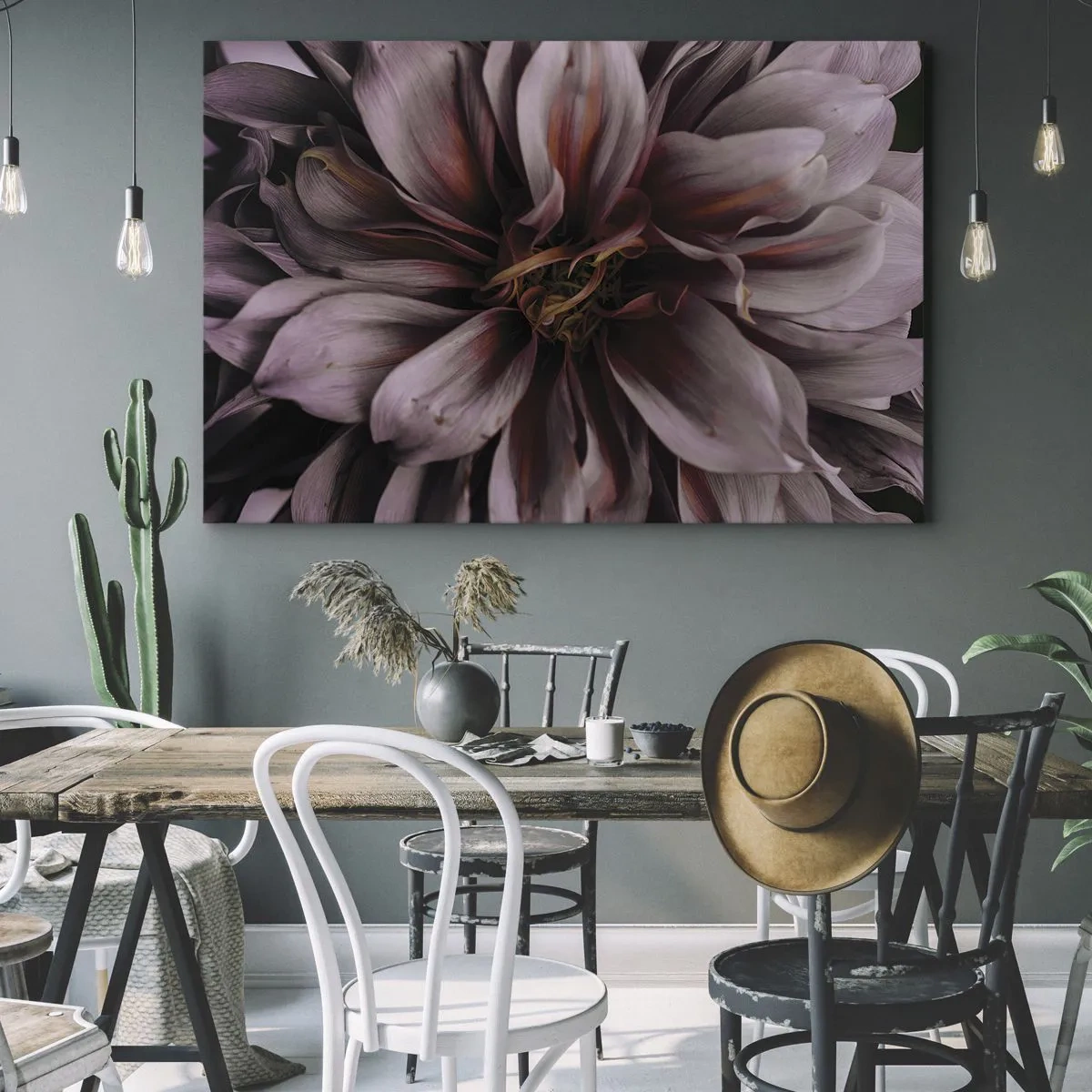 Vászonkép - Egy nagy virág részlete finom színekben közelről - 70x50cm - Virágos szív - Modern fali dekoráció nappalihoz és hálószobához ARTTOR