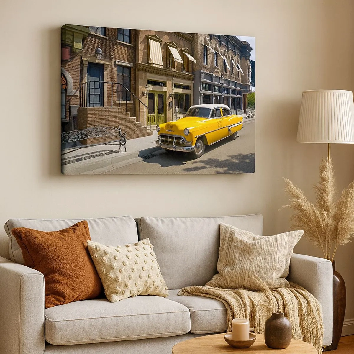 Vászonkép - Egy sárga taxi egy bérházakkal szegélyezett utcán - 70x50cm - Nagyon régen Amerikában - Modern fali dekoráció nappalihoz és hálószobához ARTTOR