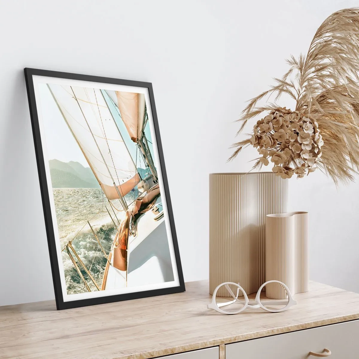 Poszter fehér keretben - Dagadó vitorlákkal - 61x91 cm