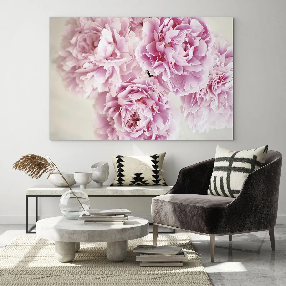 Üveg kép - Egy csokor telt rózsaszín pünkösdi rózsákból világos háttér előtt - 70x50cm - Rózsaszín pompában - Modern fali dekoráció nappalihoz és hálószobához ARTTOR