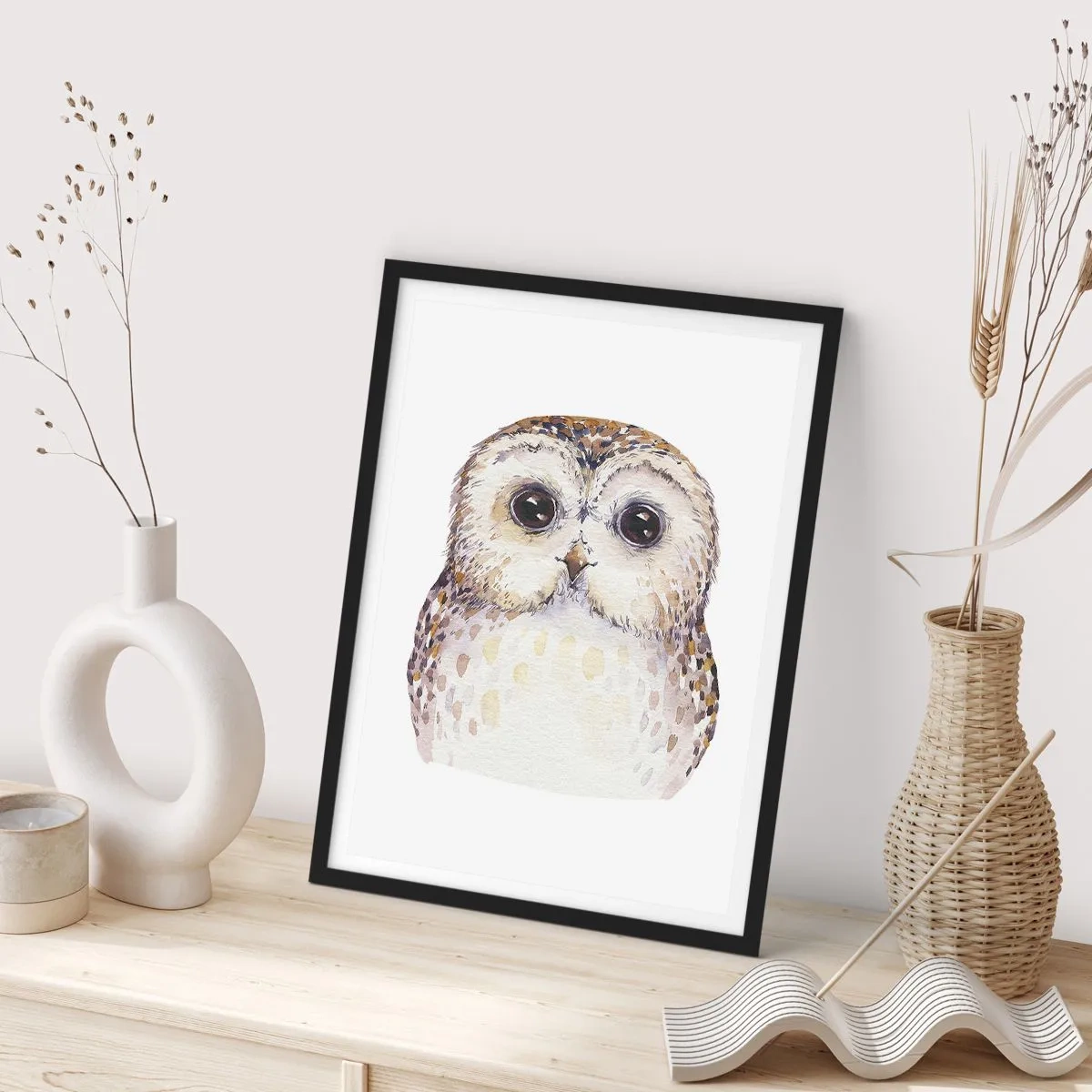 Poszter fehér keretben - Egy bájos akvarell portré egy bagolyról - 50x70cm - Nézz a szemembe - Modern fali dekoráció nappalihoz és hálószobához ARTTOR