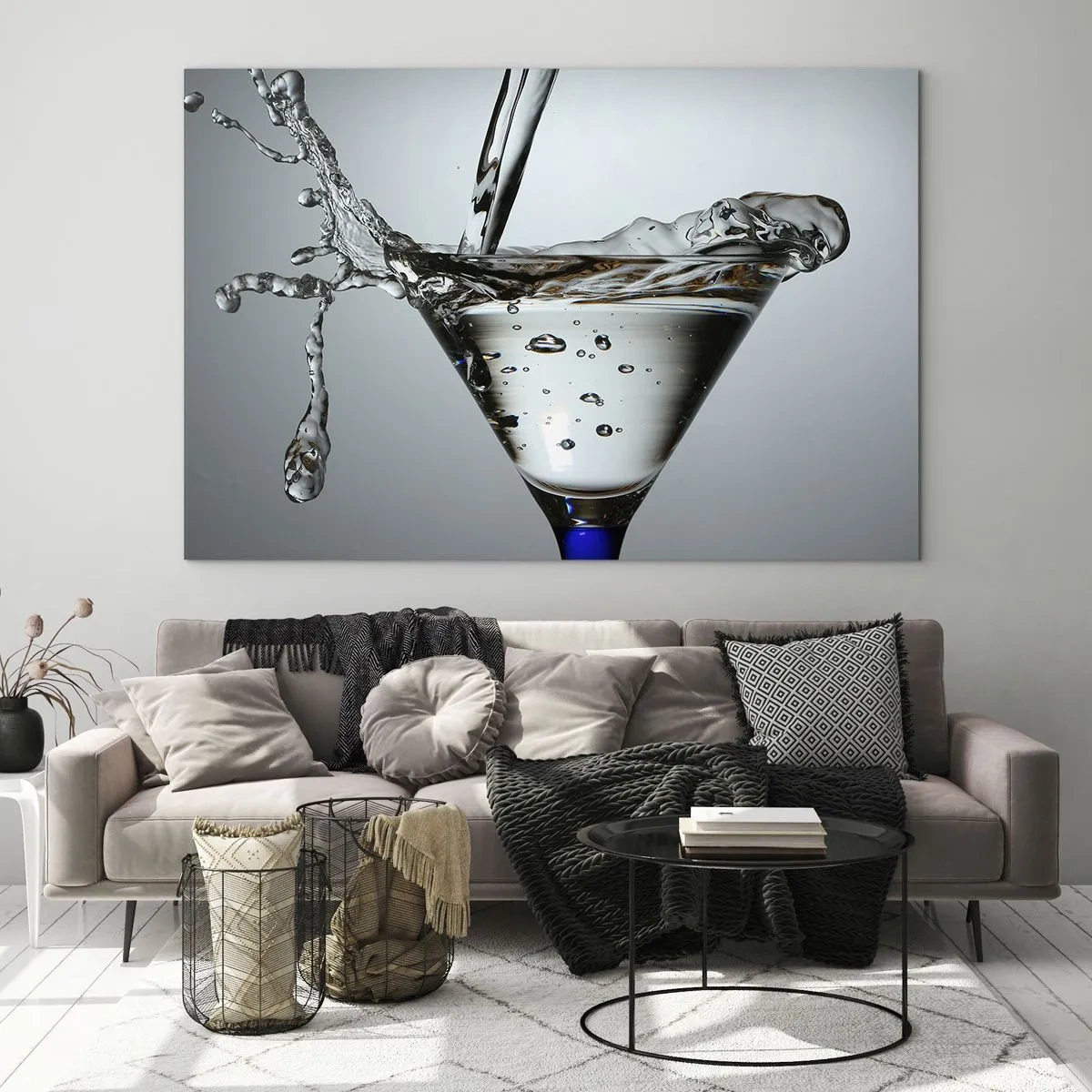 Üveg kép - Folyadék fröccsen egy martini pohárban szürke háttér előtt - 70x50cm - A csésze peremén - Modern fali dekoráció nappalihoz és hálószobához ARTTOR