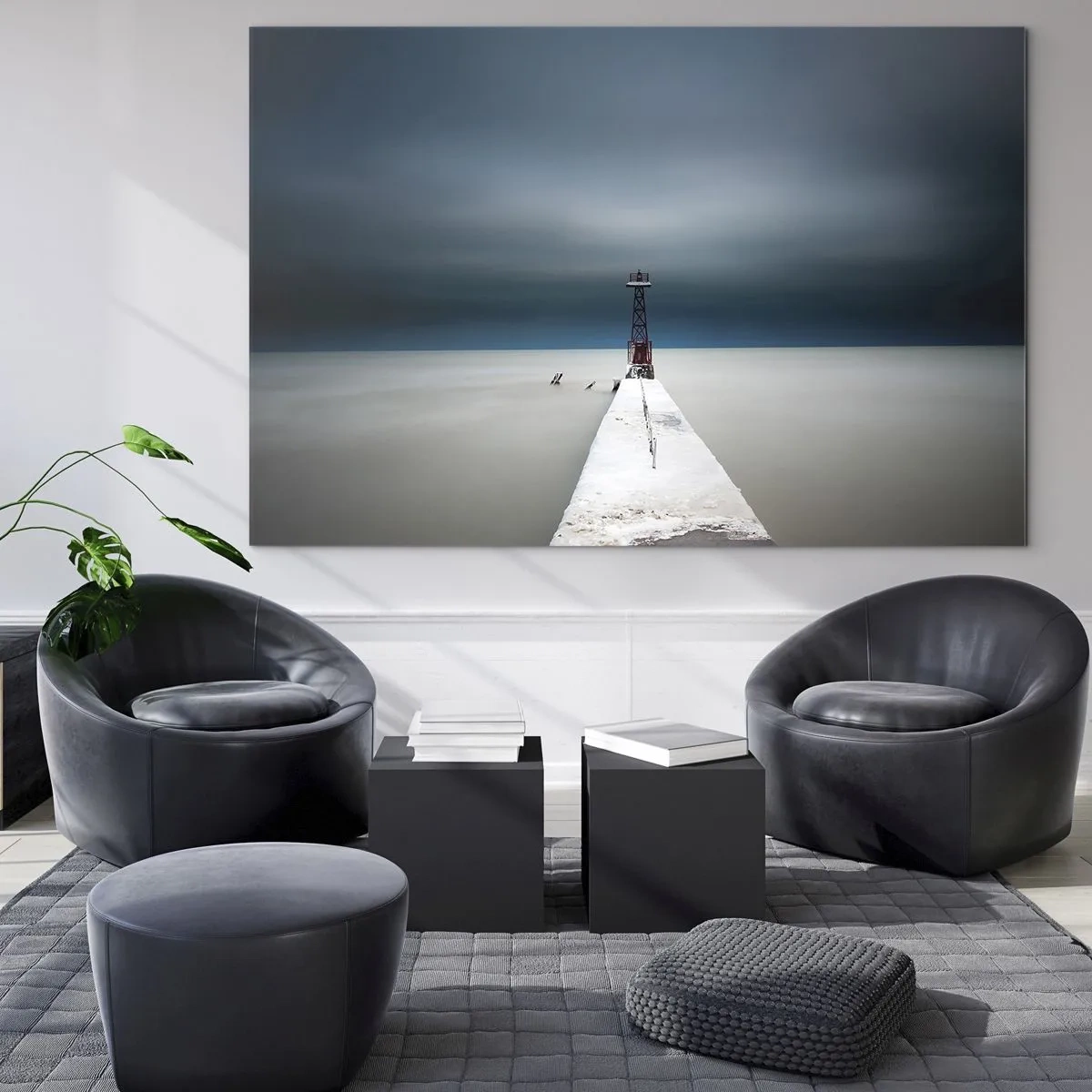 Üveg kép - Egy minimalista móló, amely a világítótoronyhoz vezet, a tenger és az ég hátterében - 70x50cm - A végtelenség irányába - Modern fali dekoráció nappalihoz és hálószobához ARTTOR