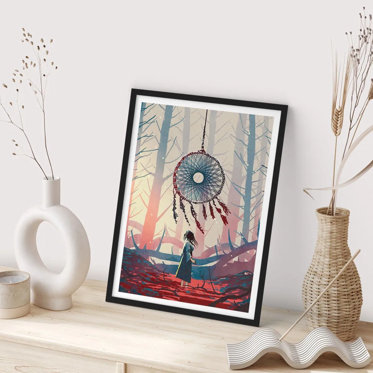 Poszter fehér keretben - Egy alak az erdőben egy álomfogóval pasztell háttér előtt. - 50x70cm - A boldogság titkos rituáléja - Modern fali dekoráció nappalihoz és hálószobához ARTTOR