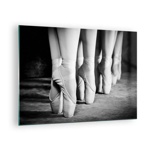 Üveg kép - Balerinák a pointe-on, fekete-fehér környezetben - 70x50cm - Együtt, könnyedén - Modern fali dekoráció nappalihoz és hálószobához ARTTOR
